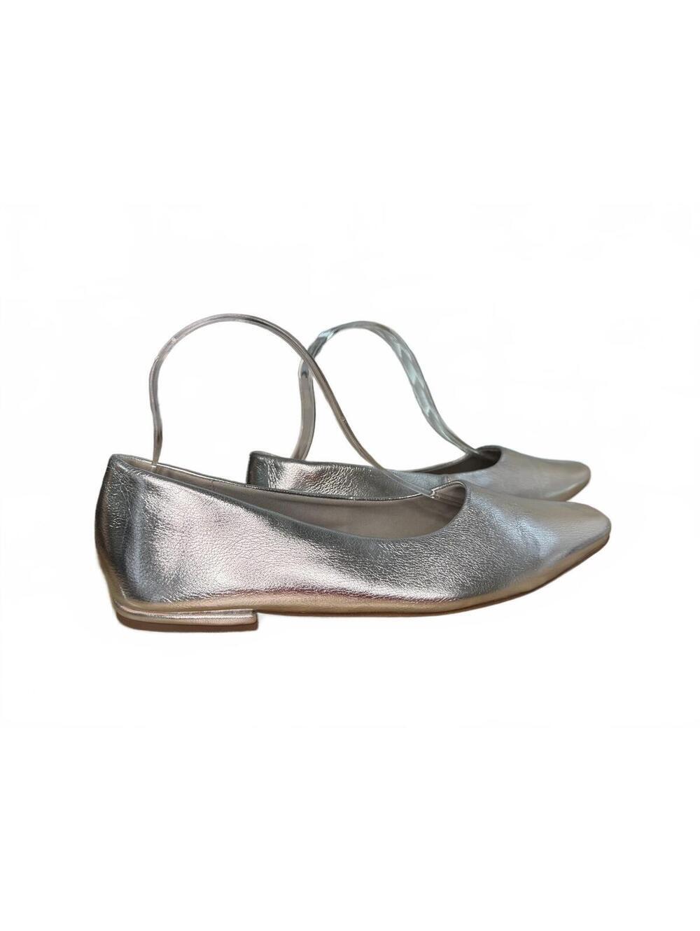 Lulus Metallic Silver Square Toe Flats Women's Size 9